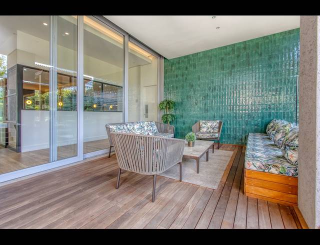 2 BEDROOM APARTMENT FOR SALE IN SANDOWN